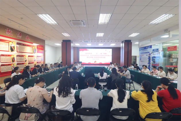 攜手共進(jìn) “工”“城”有我｜梧州市總工會、梧州市城建投資發(fā)展集團(tuán)有限公司聯(lián)合開展主題黨日活動