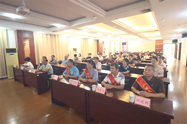 熱血沸騰！梧州市總工會組織集中收看紀念中國人民抗日戰(zhàn)爭暨世界反法西斯戰(zhàn)爭勝利80周年大會